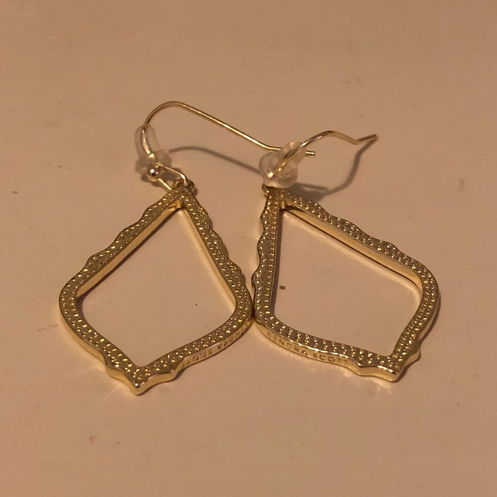 Kendra Scott Sophia Gold Earrings 🤩